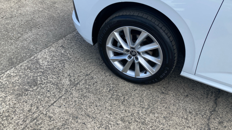 Skoda Kamiq 1.0 TSI 95 SE Edition 5dr Petrol Hatchback
